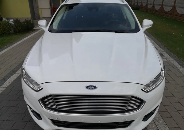 Ford Mondeo cena 68880 przebieg: 144000, rok produkcji 2018 z Krosno małe 301